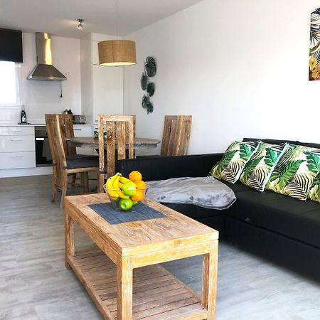 דירות קוסטה טגוויסה Sea Breeze With Shared Pool And Near The Beach מראה חיצוני תמונה