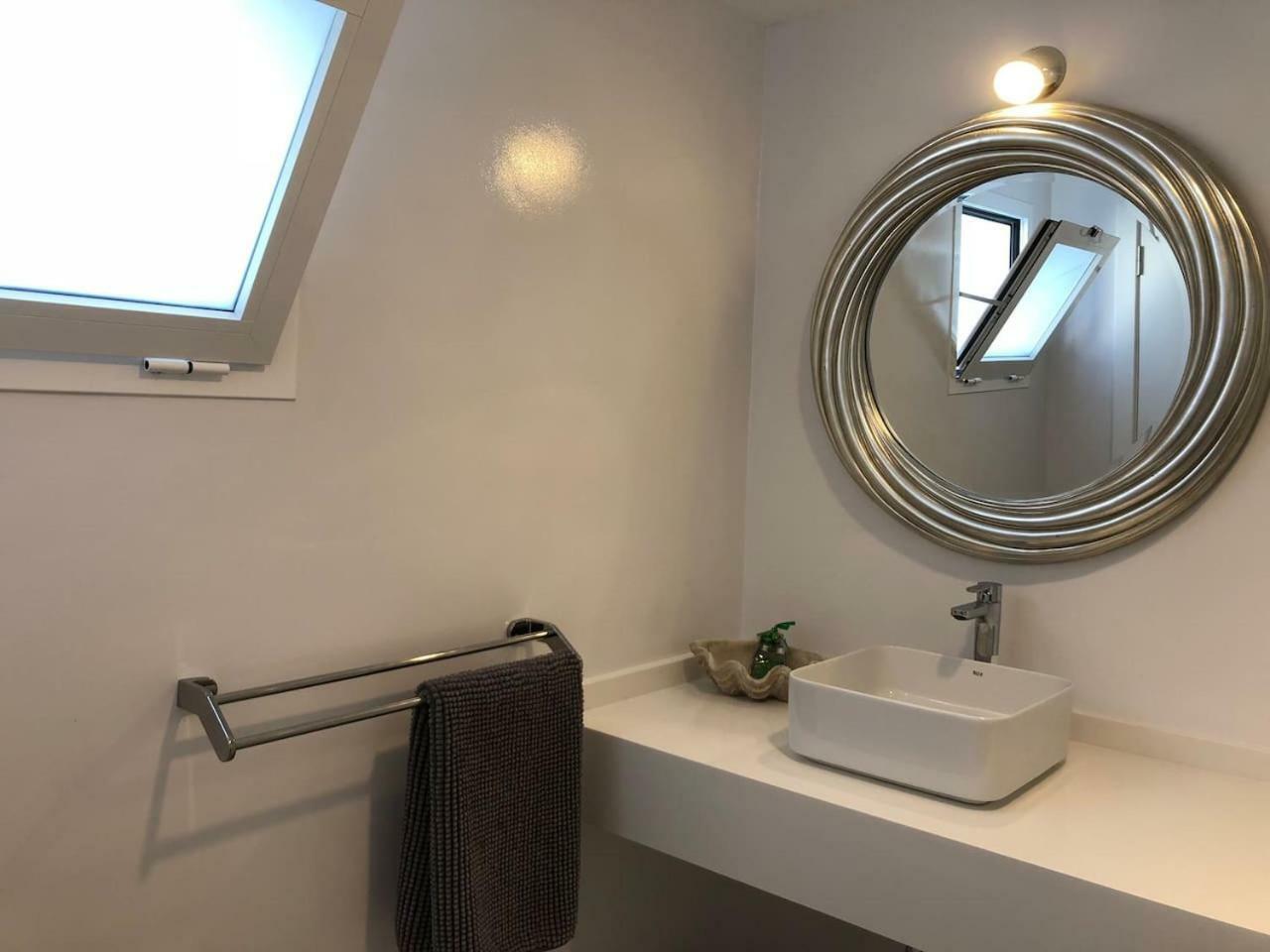 דירות קוסטה טגוויסה Sea Breeze With Shared Pool And Near The Beach מראה חיצוני תמונה