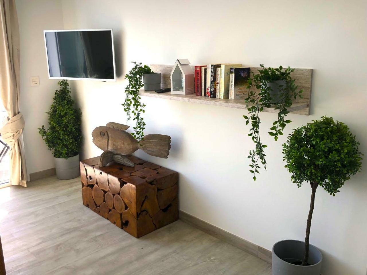 דירות קוסטה טגוויסה Sea Breeze With Shared Pool And Near The Beach מראה חיצוני תמונה